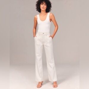 Abercrombie & Fitch 90’s Relaxed High Rise Cream Color Jeans Size 28 / 6R  G13
